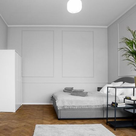 Aleja Krasinskiego 5 By Homeprime Kraków Exteriör bild