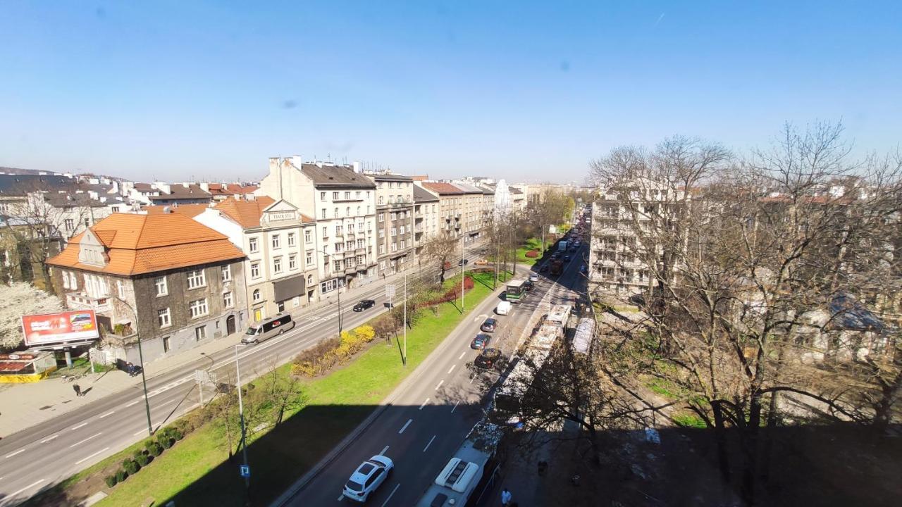 Aleja Krasinskiego 5 By Homeprime Kraków Exteriör bild