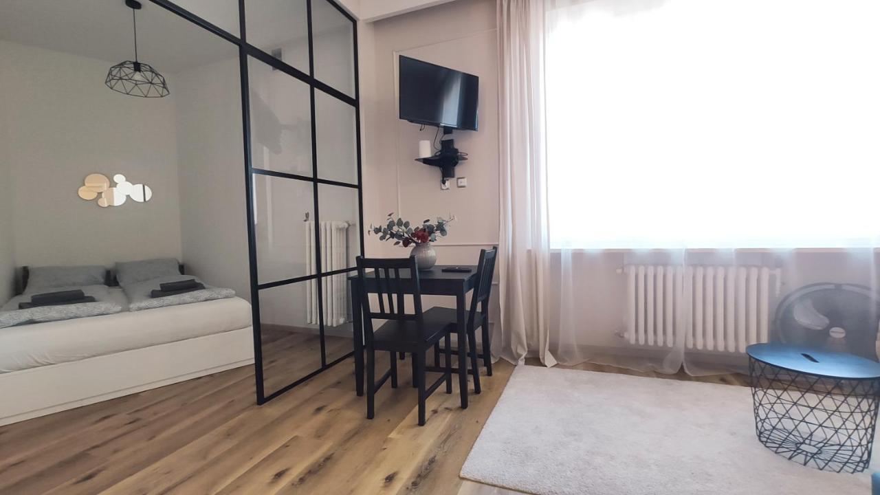 Aleja Krasinskiego 5 By Homeprime Kraków Exteriör bild