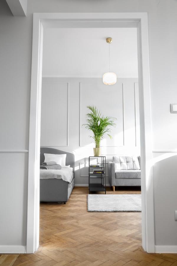 Aleja Krasinskiego 5 By Homeprime Kraków Exteriör bild